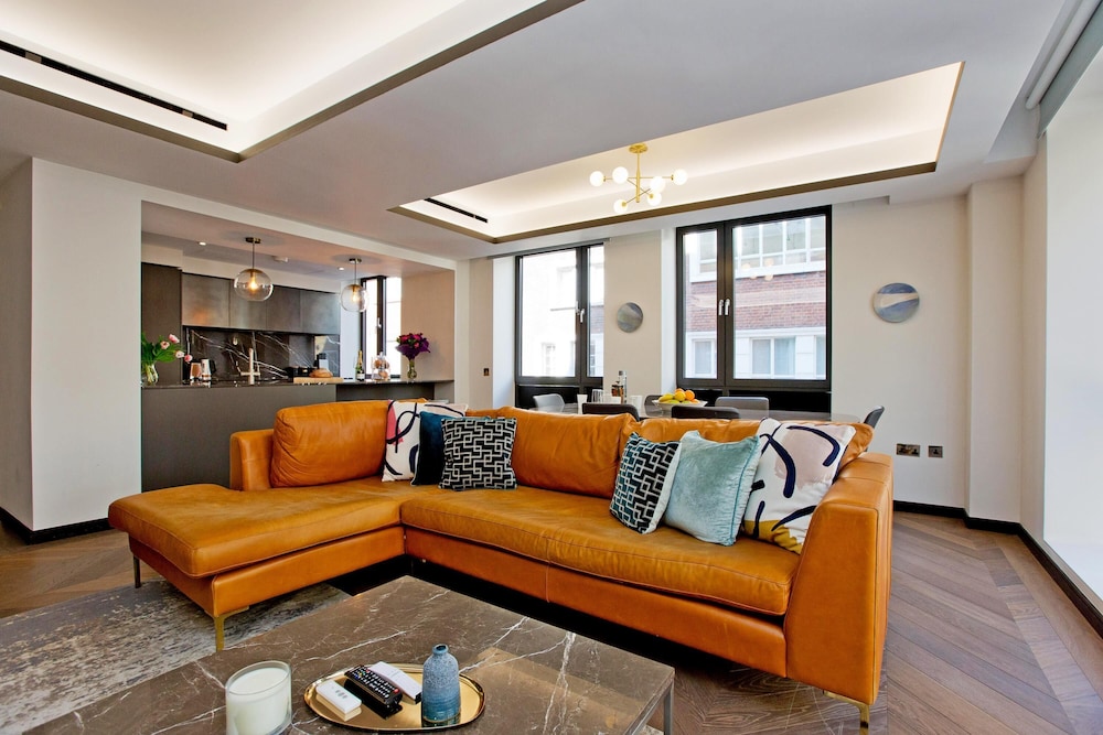 2-bed Superior Apt 208