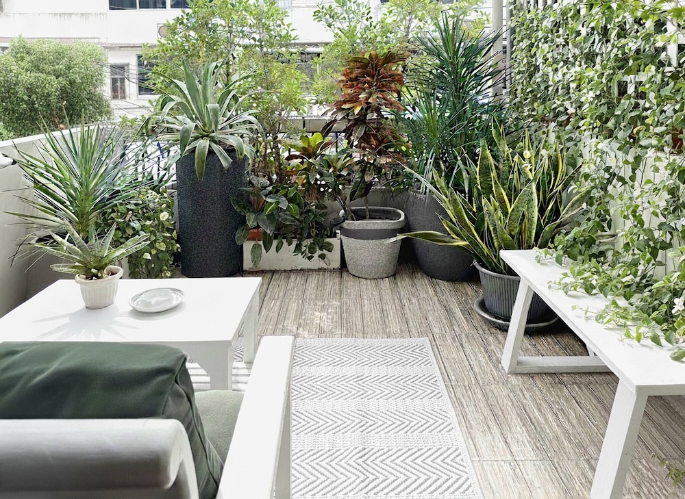 Stylish 3-bedroom Townhome in Heart of Bangkok