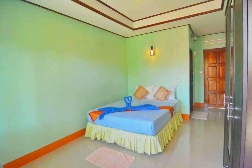Lanta Emerald Bungalow