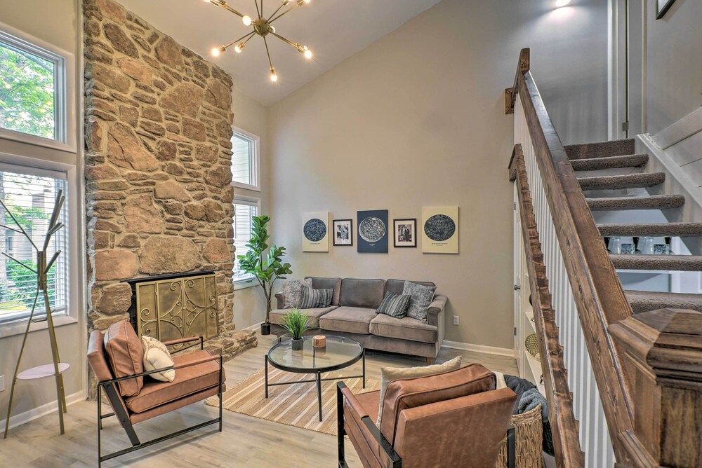 Spacious Huntsville Condo: Proximity to Dtwn! view 3
