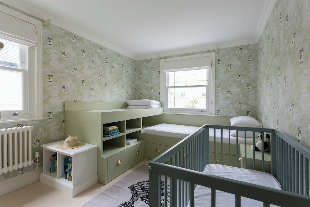 Rigault Road by Onefinestay