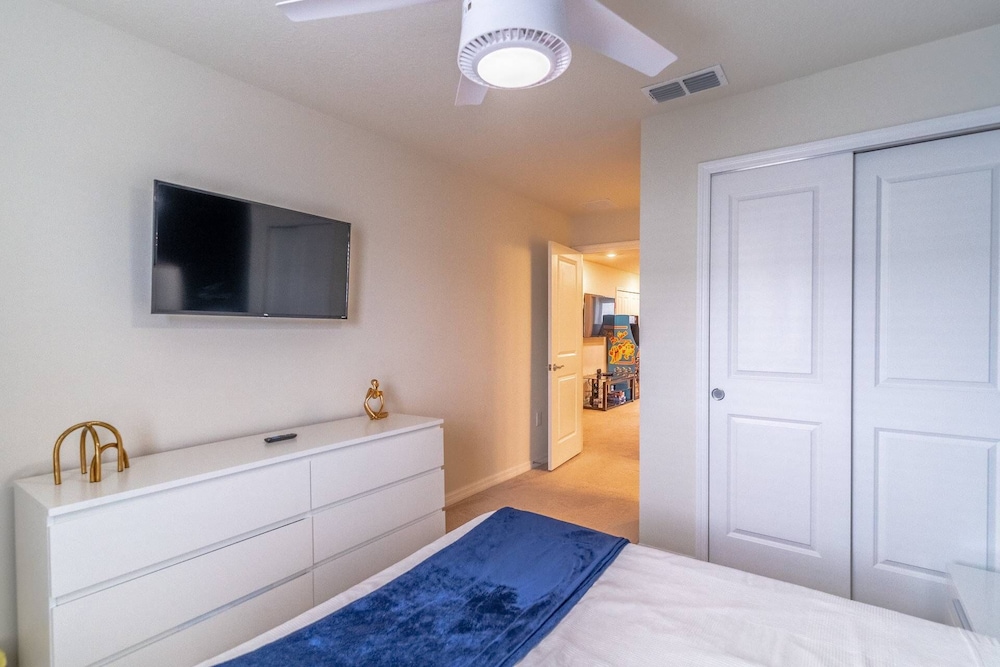 4014 Windsor Island