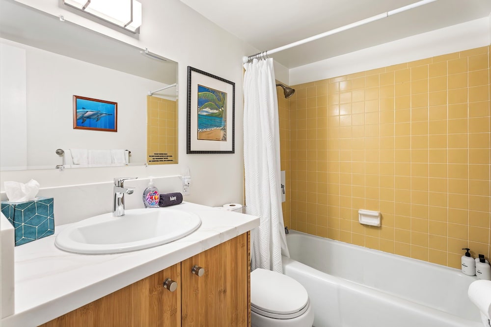 Beautiful Ocean Views - Close to Town - Wifi - Vrkcv
