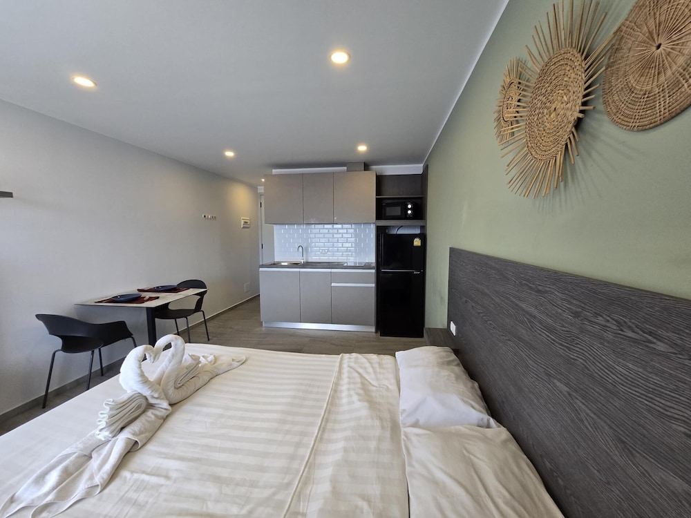Urban Tide Studio T3 -626