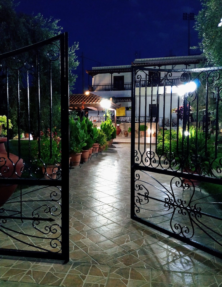 Studios Filippos view 4