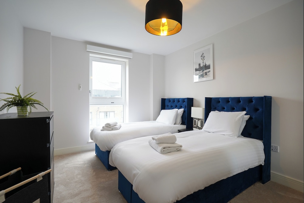 Serenity by the Water 3 bedroom London