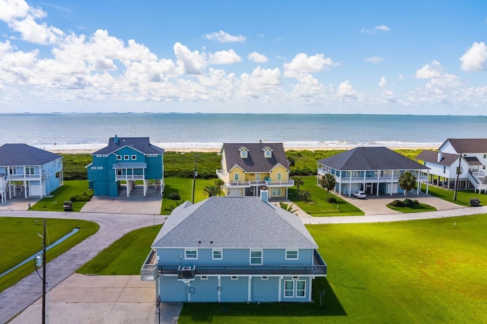 Happy Hours 4 Bedroom Home