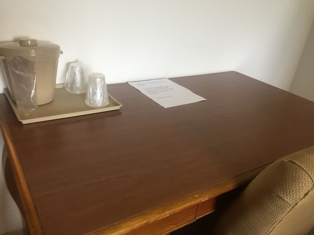 Midway Budget Inn