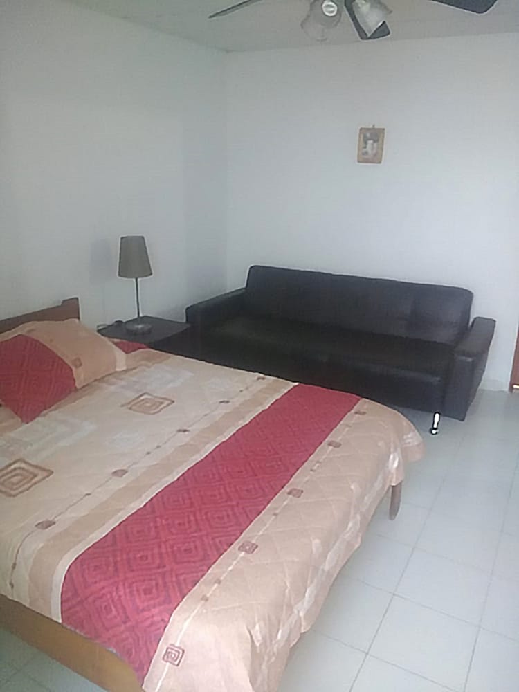 Apartamentos HOME Basic - El Laguito view 2