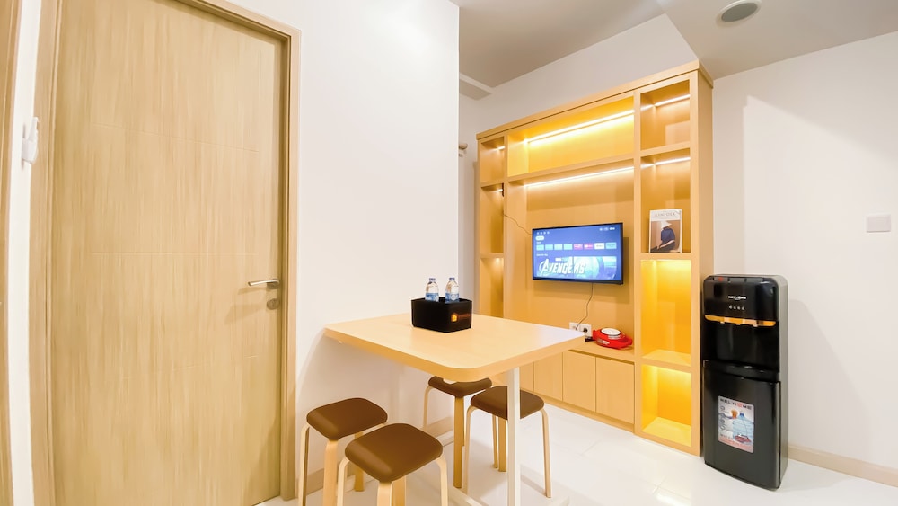 Cozy with Modern Style 2BR Apartment at Tokyo Riverside