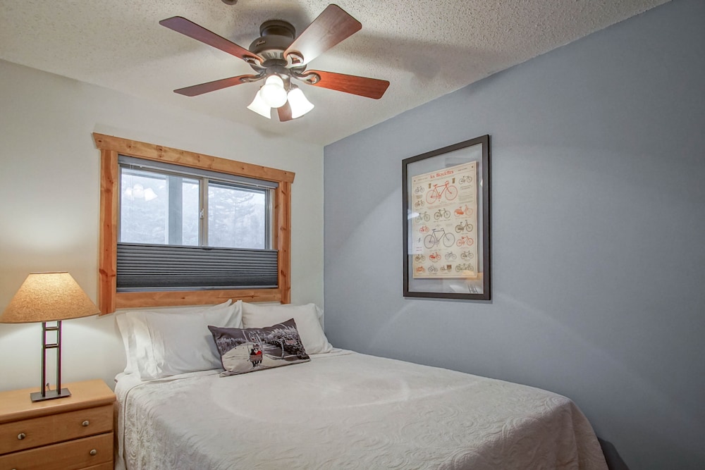 Summit 307d 3Br Condo Close to the Village