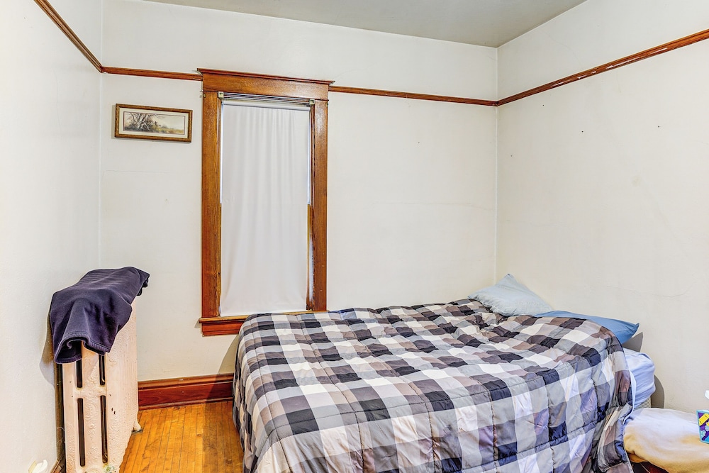 Cozy Rural Hideaway in Mcintosh County!
