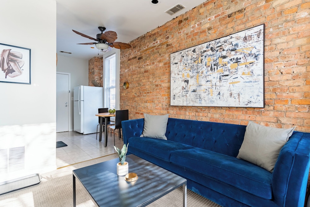 1BR Apt in Lincoln Park - Lincoln 3E