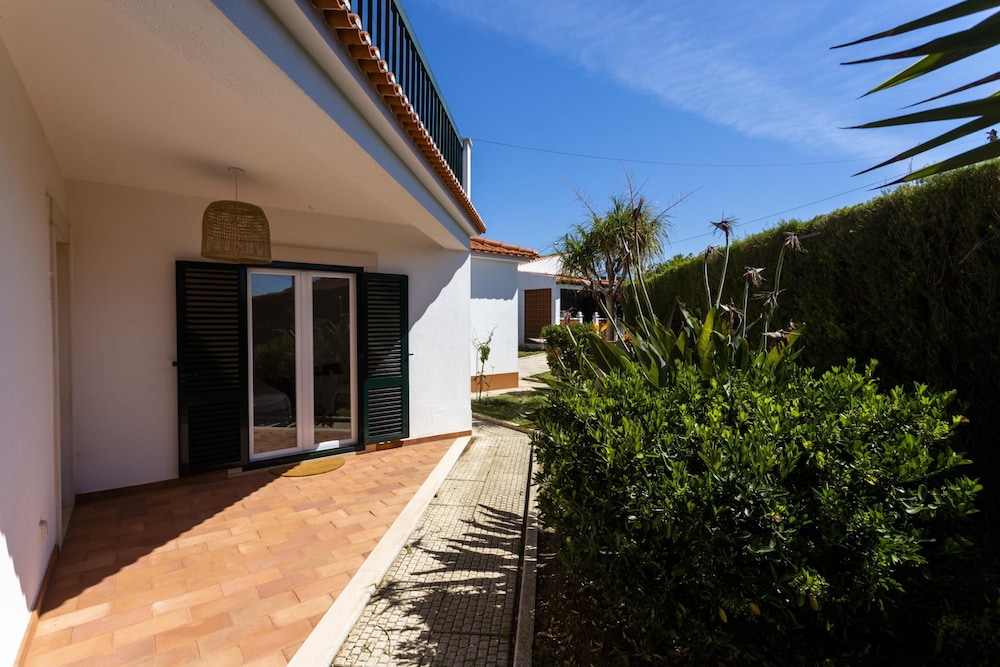 Villa Octopus s Garden by Acasadascasas view 2