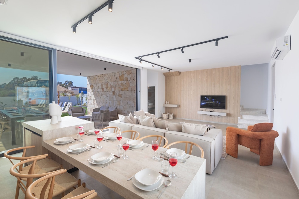 Ayia Napa Orea Villa OR2