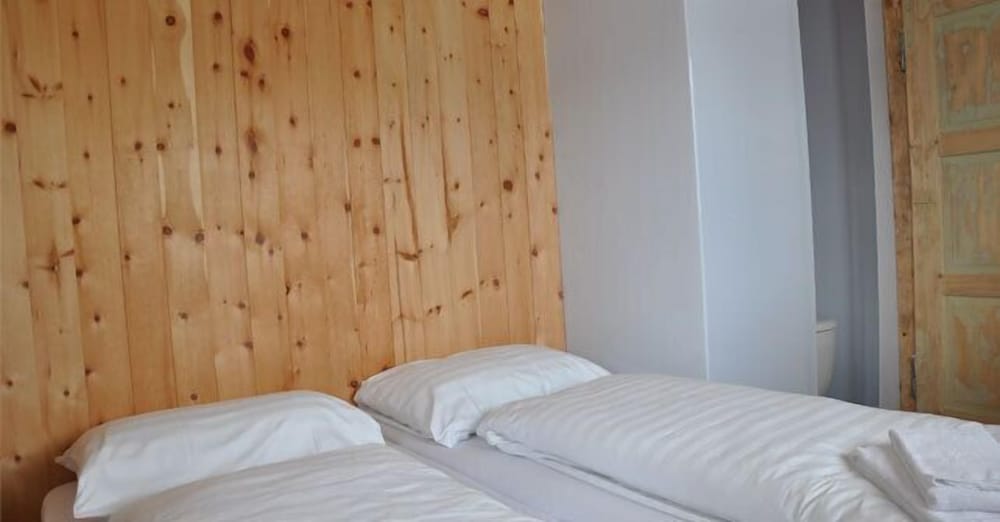 Chalet Speciale - Hostel