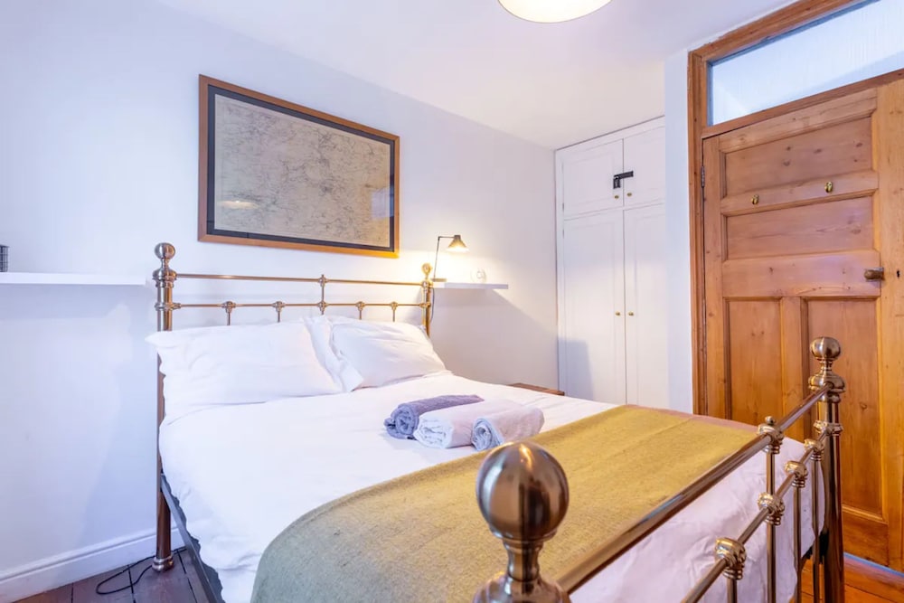 Trendy 2 Bedroom Apartment in the Heart of Brixton