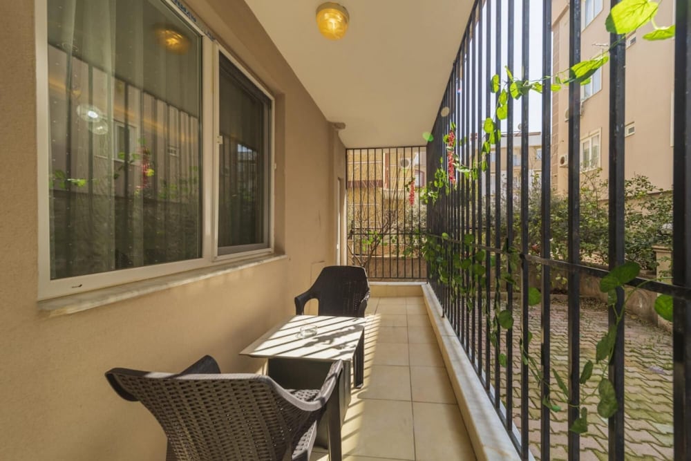 Cozy Flat Near Shopping Malls in Kepez Antalya