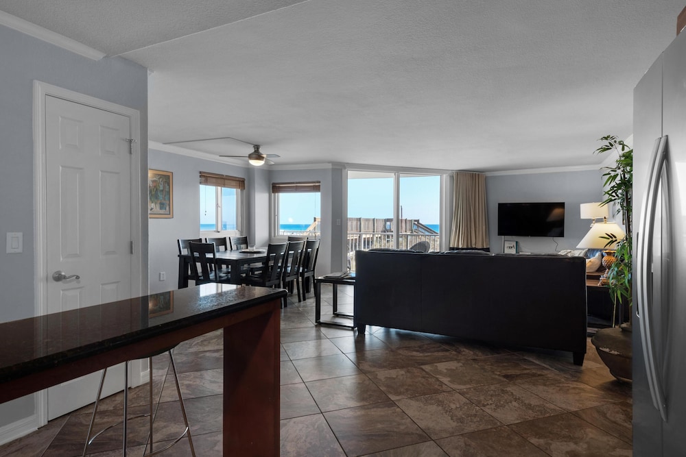 Starboard Village 411