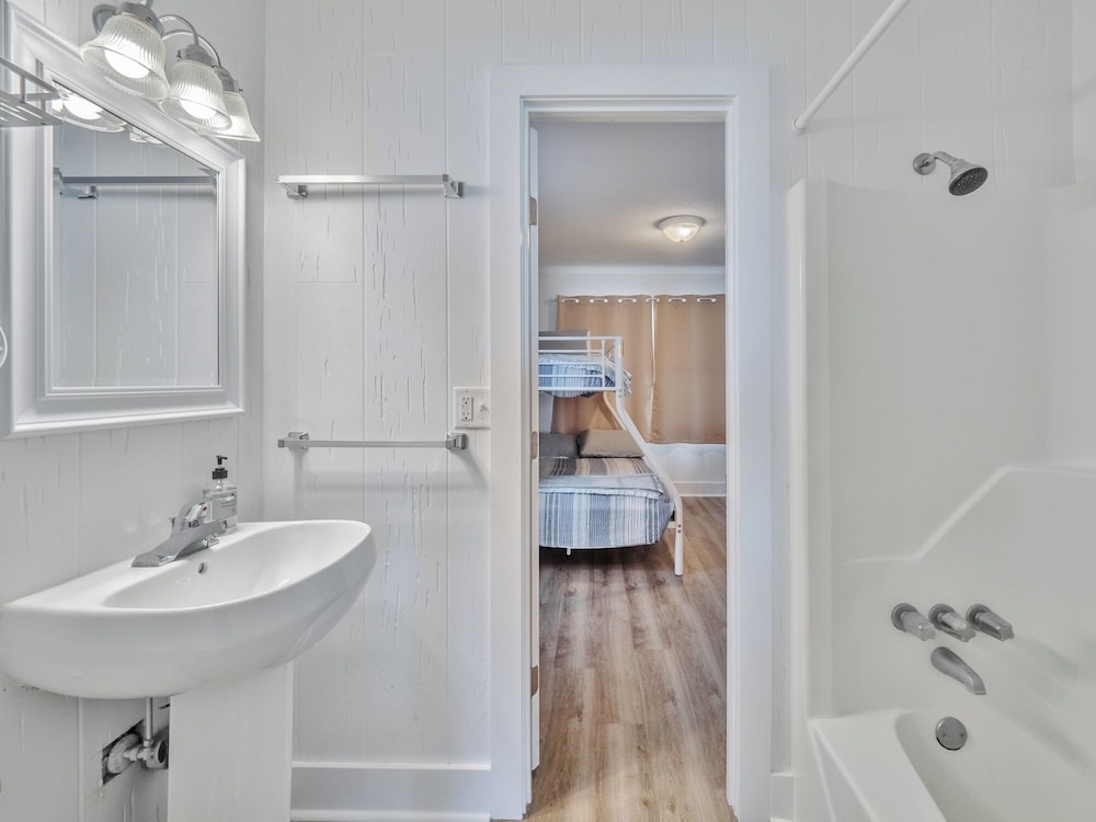 Walking on Sunshine by Topsail Realty