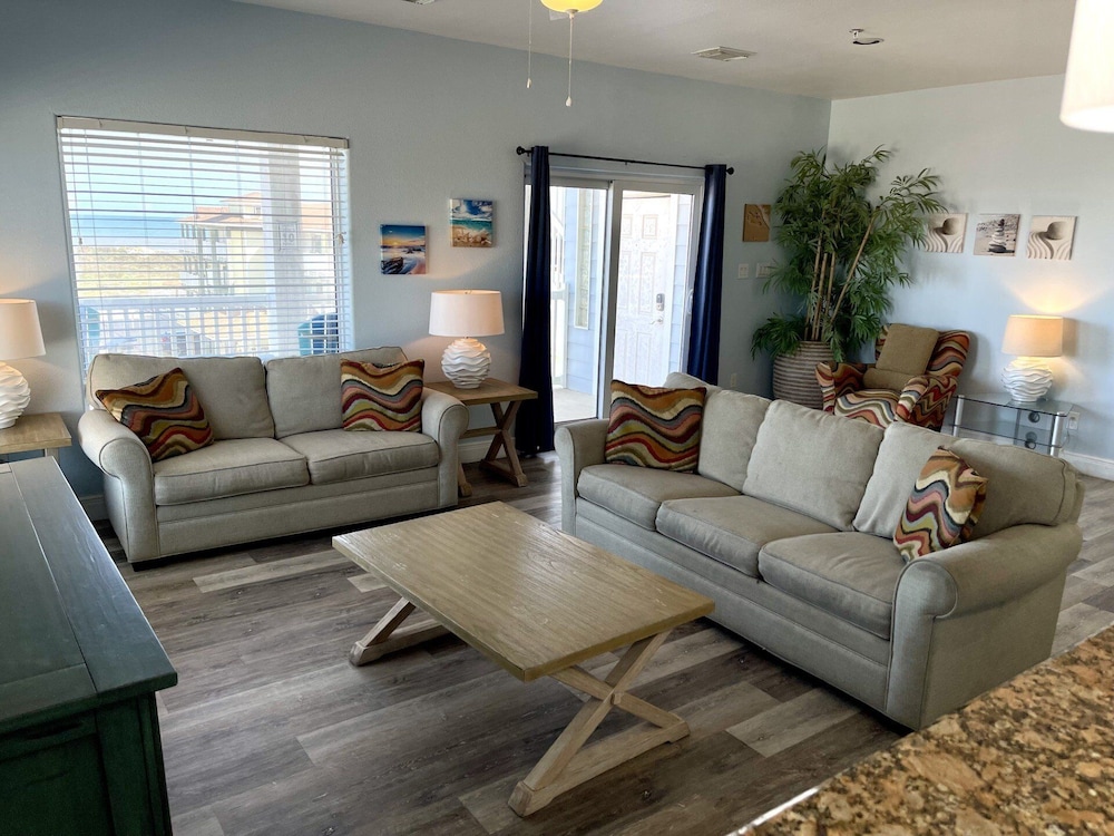 Beachgate Condo Suites And Hotel 321+322 4 Bedroom Condo