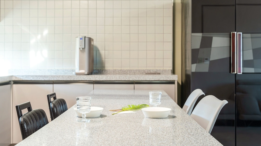 Goseong Hoostay Caravan Pension