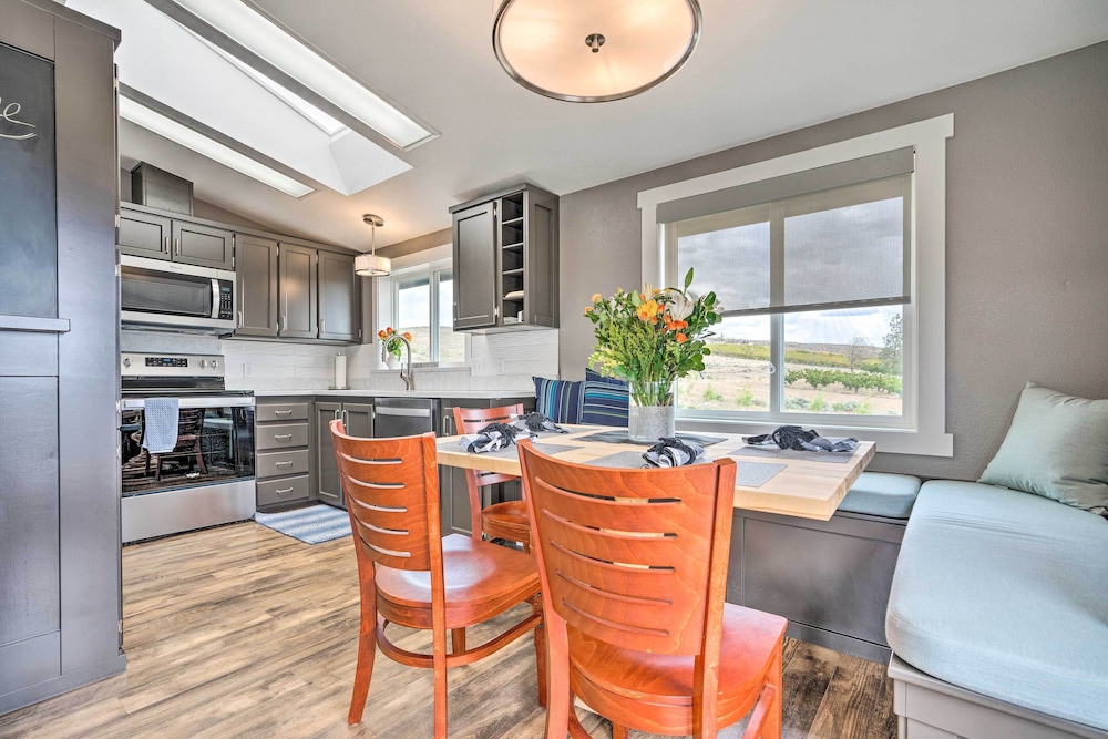 Quincy Home on Lavender Farm w/ River Views! view 3