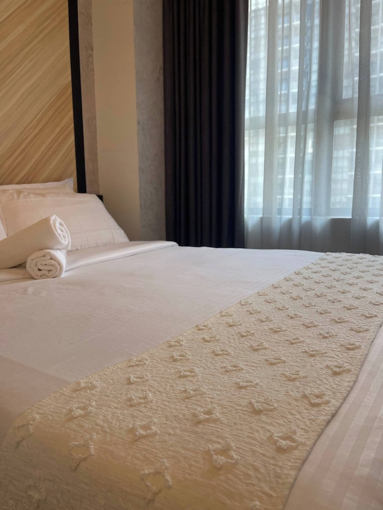 Arte Ampang Klcc 2 BR Homestay, 4-6 pax