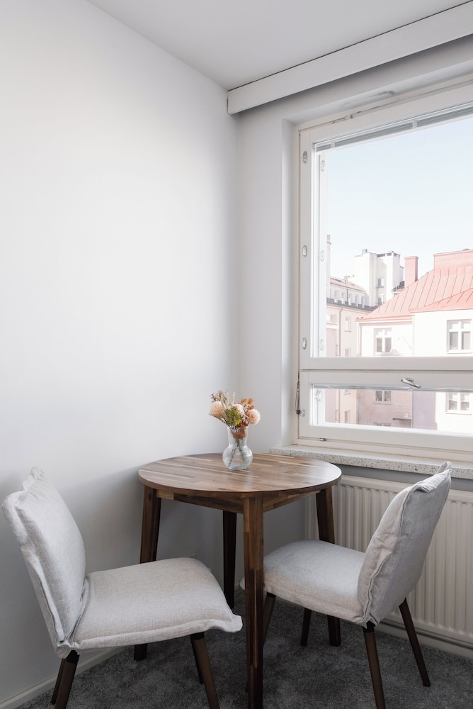 Modern Studio Apartment in Lönnrotinkatu
