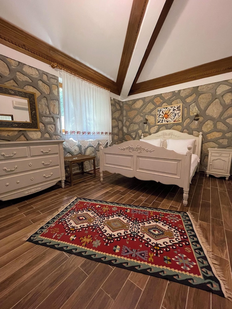 guesthouse by west