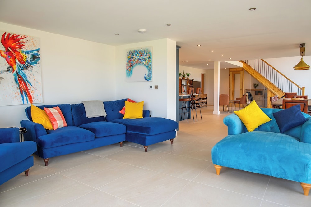 Beautiful Barn Conversion-Escape for 12