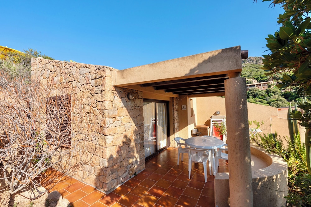 Residence with pool in Costa Paradiso