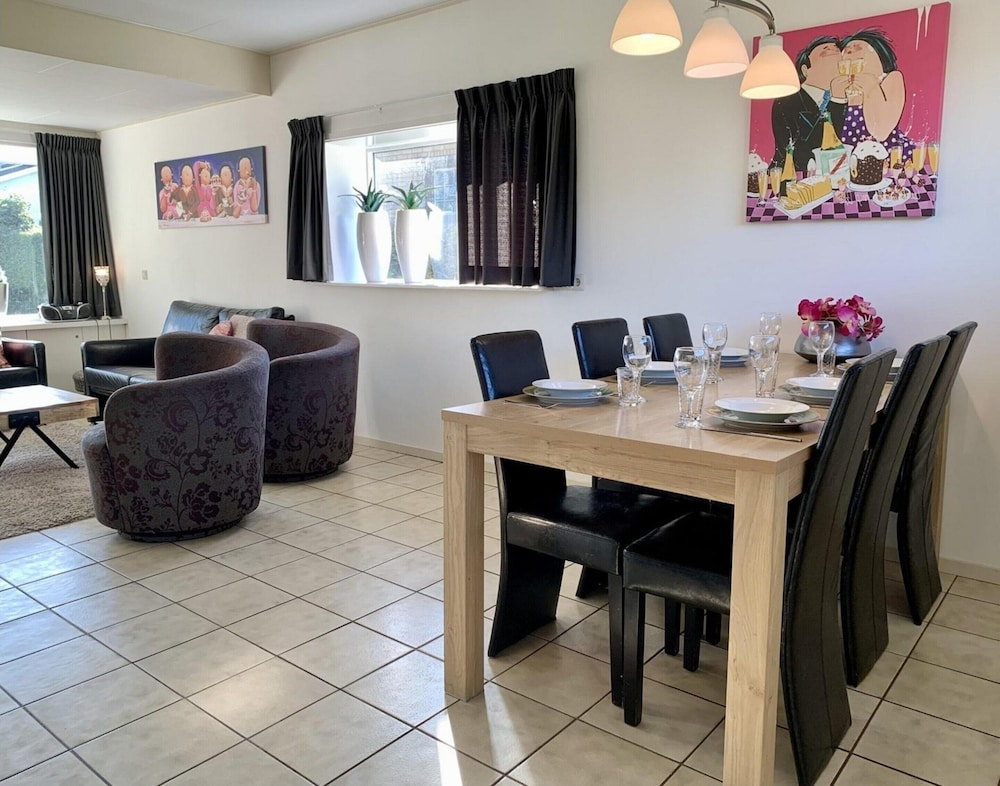Great Bungalow Near the Beach and sea