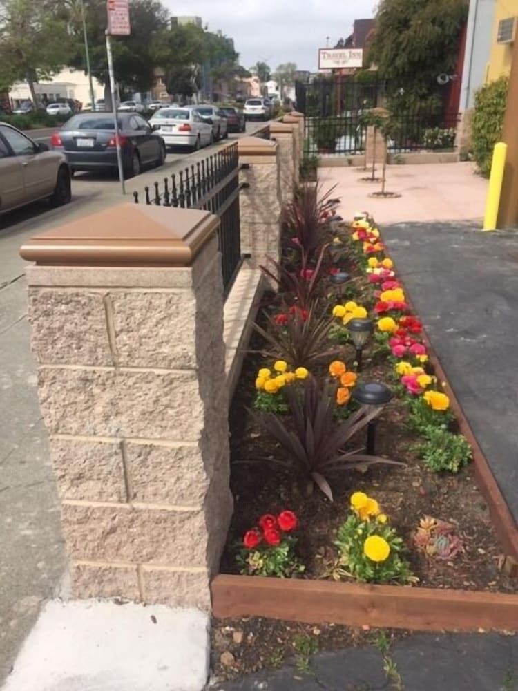 Oakland Vacations - M B Motor Inn - Property Image 7