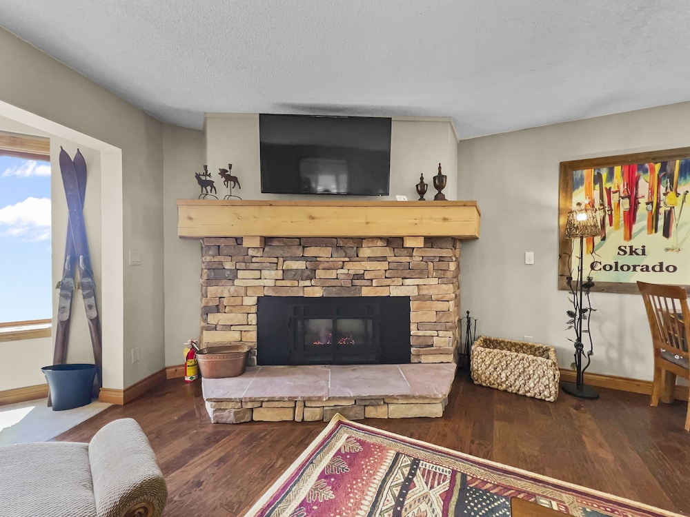 SkyRun Copper Mountain Resort Vacation Lodging