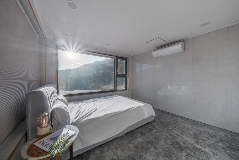 Yangpyeong Seulburg Private Poolvilla