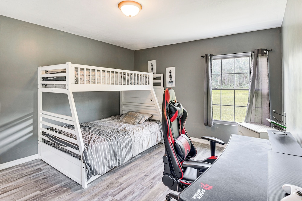 Hike, Fish & Explore: Retreat in Silver Springs!