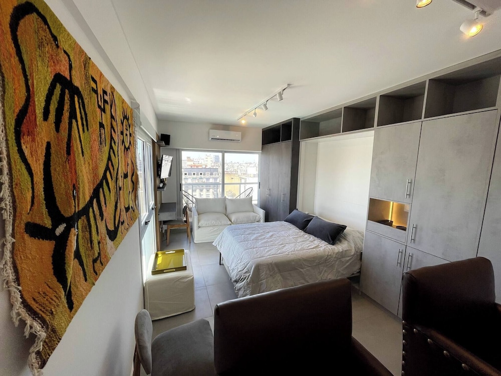 Fantastic Studio With Balcony Pool