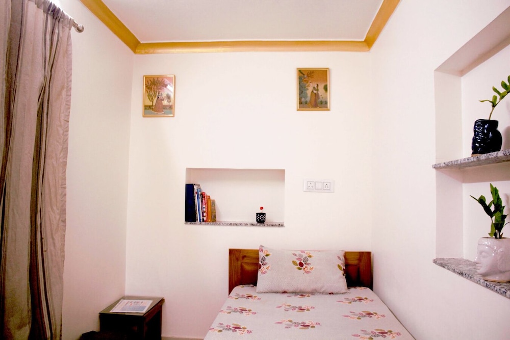 my homestay jaipur soni2700