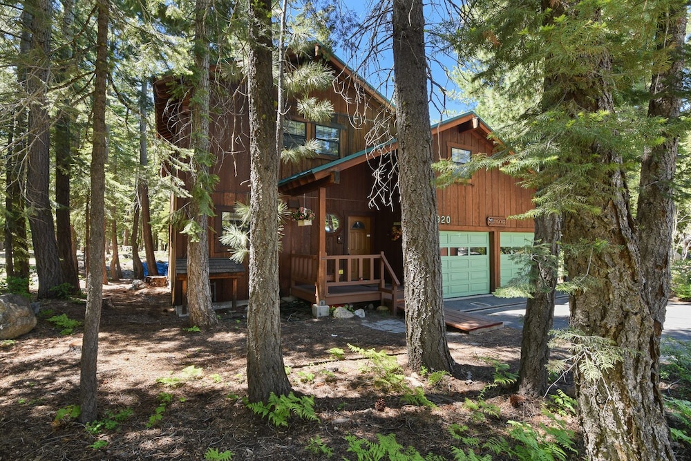 Homewood Creekside Cabin view 3