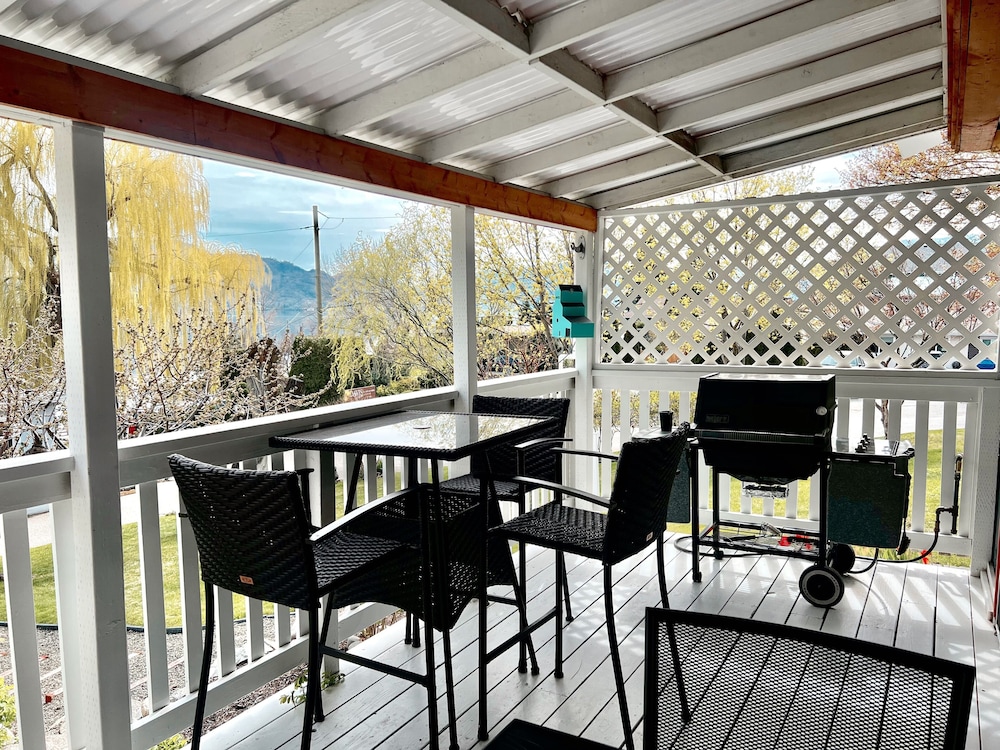 Peachland Beach Resort