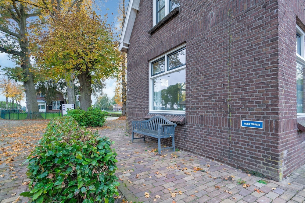 Photo 19