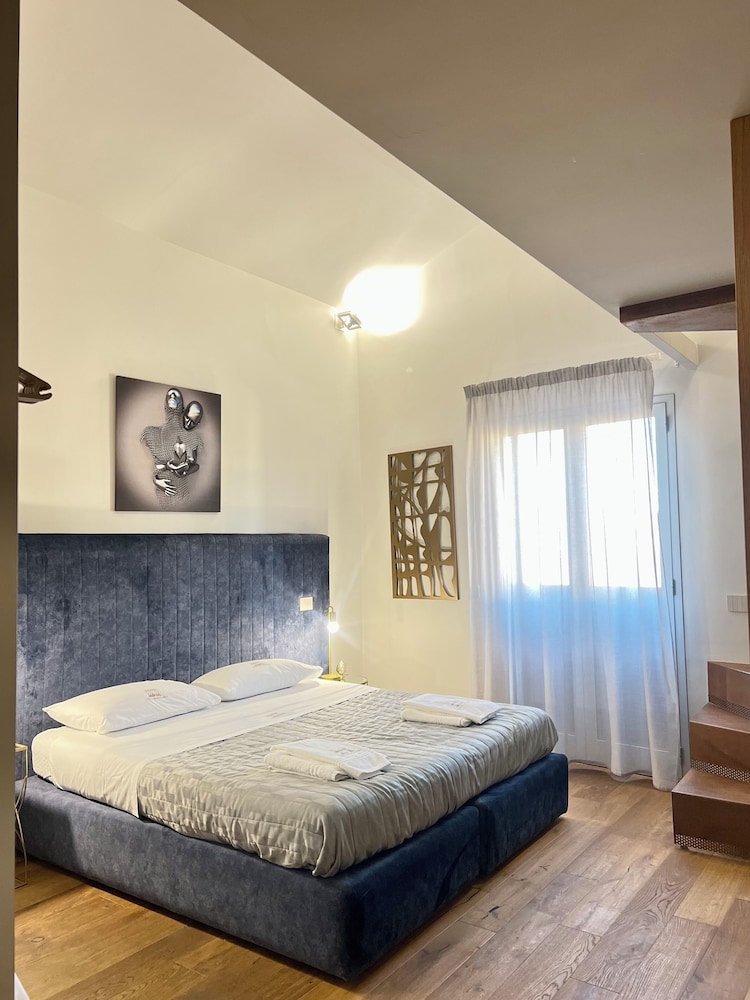 Atenea Palace Luxury Rooms