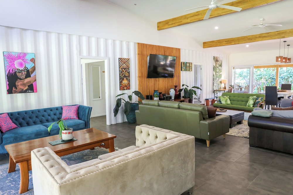 Amori Villa & Cabin