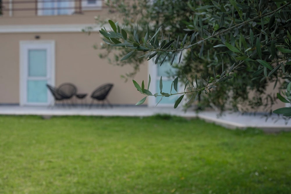MILLE SUITE GARDEN