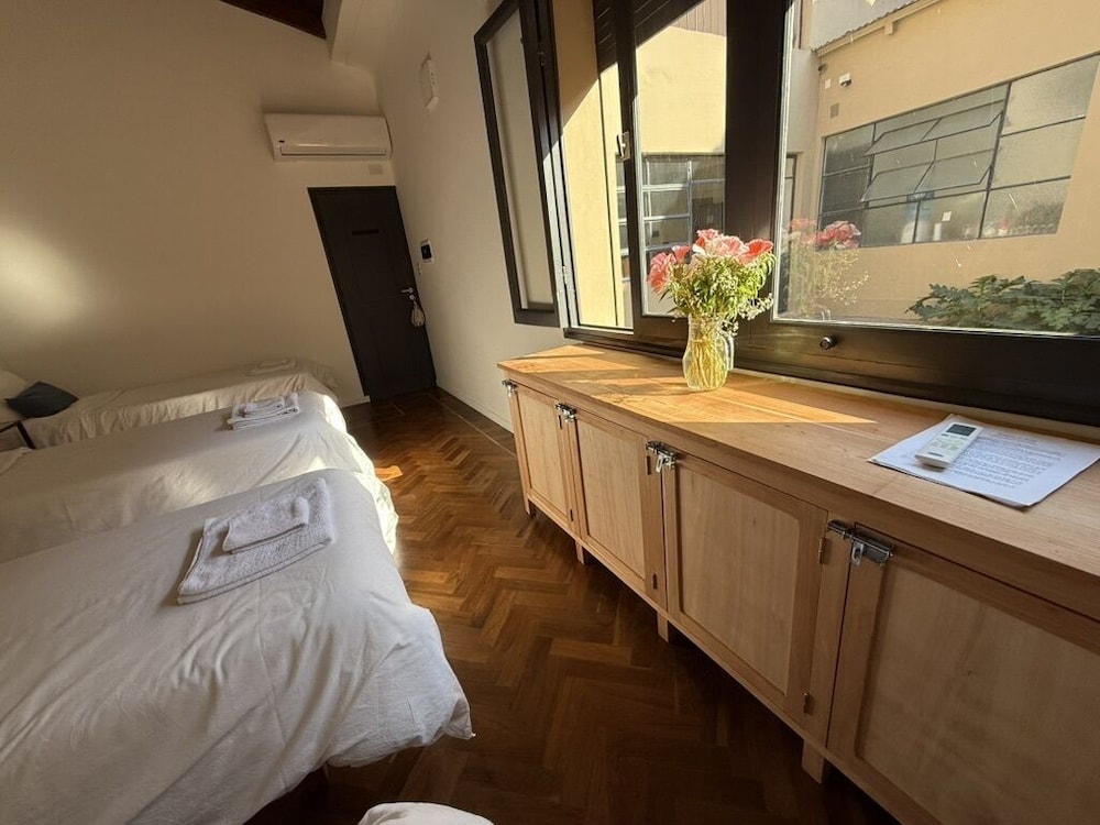 Clivias Hostel