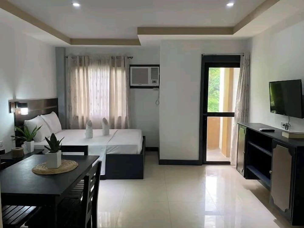Dantes Hideaway