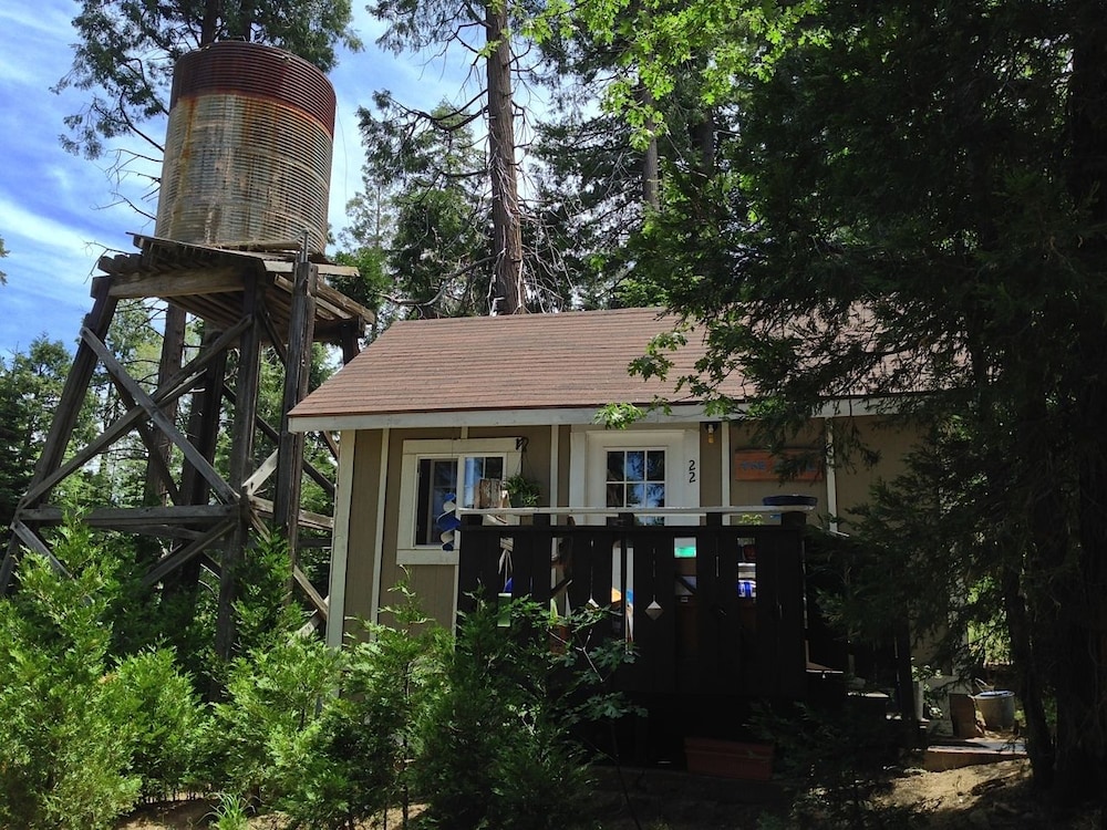 Antlers Inn