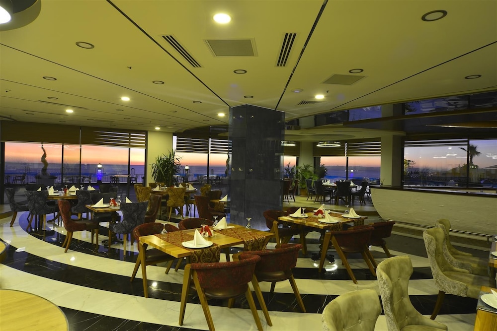 Elite Admiral Premium Residences