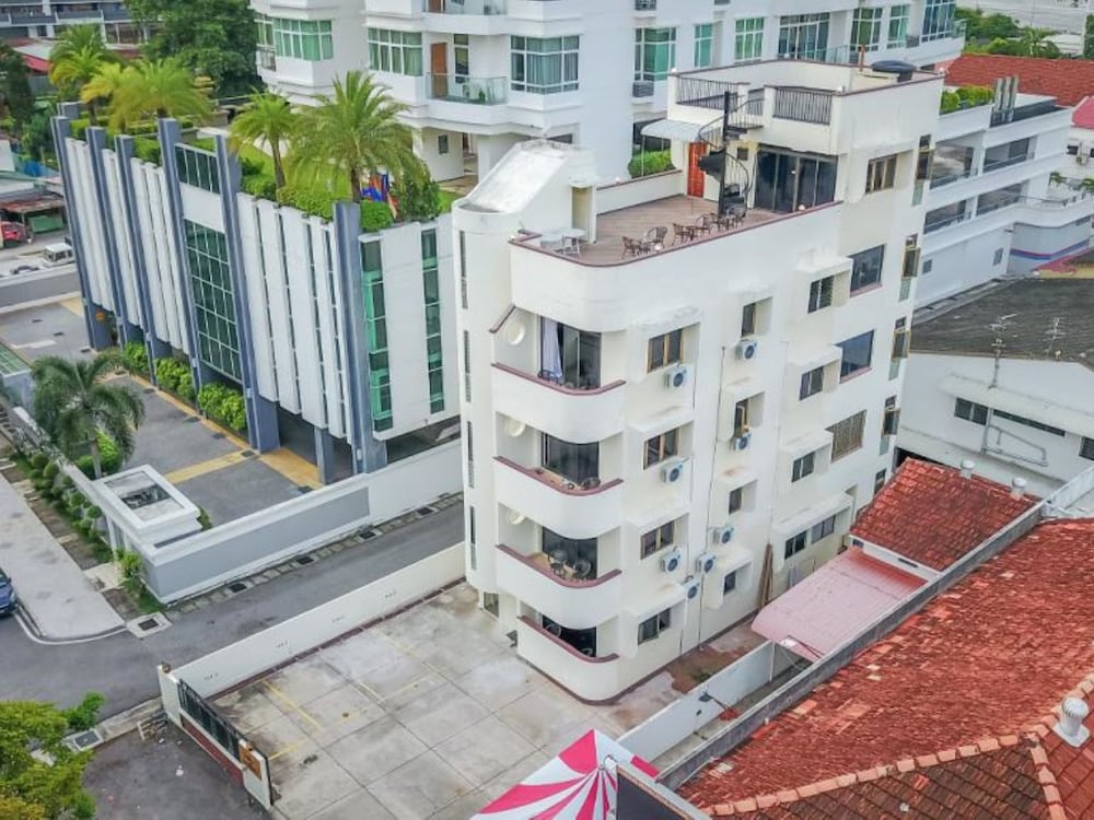 SPOT ON 89645 Ong's Court photo 1